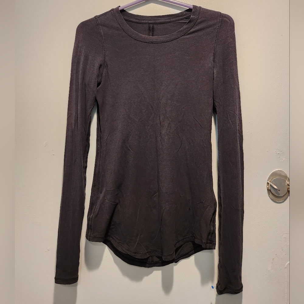 Women's Long Sleeve Top - Black Lululemon. 4 Or 6. Definetly Small